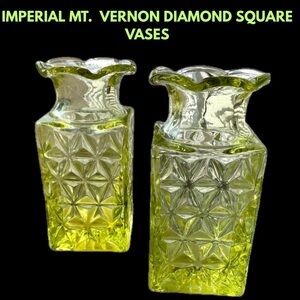 A Pair Of Vintage Imperial Mt.Vernon Diamond Pattern Square Glass Vases